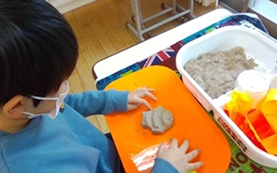 キネティックサンドを活用した授業実践レポート(伊藤由紀子先生)